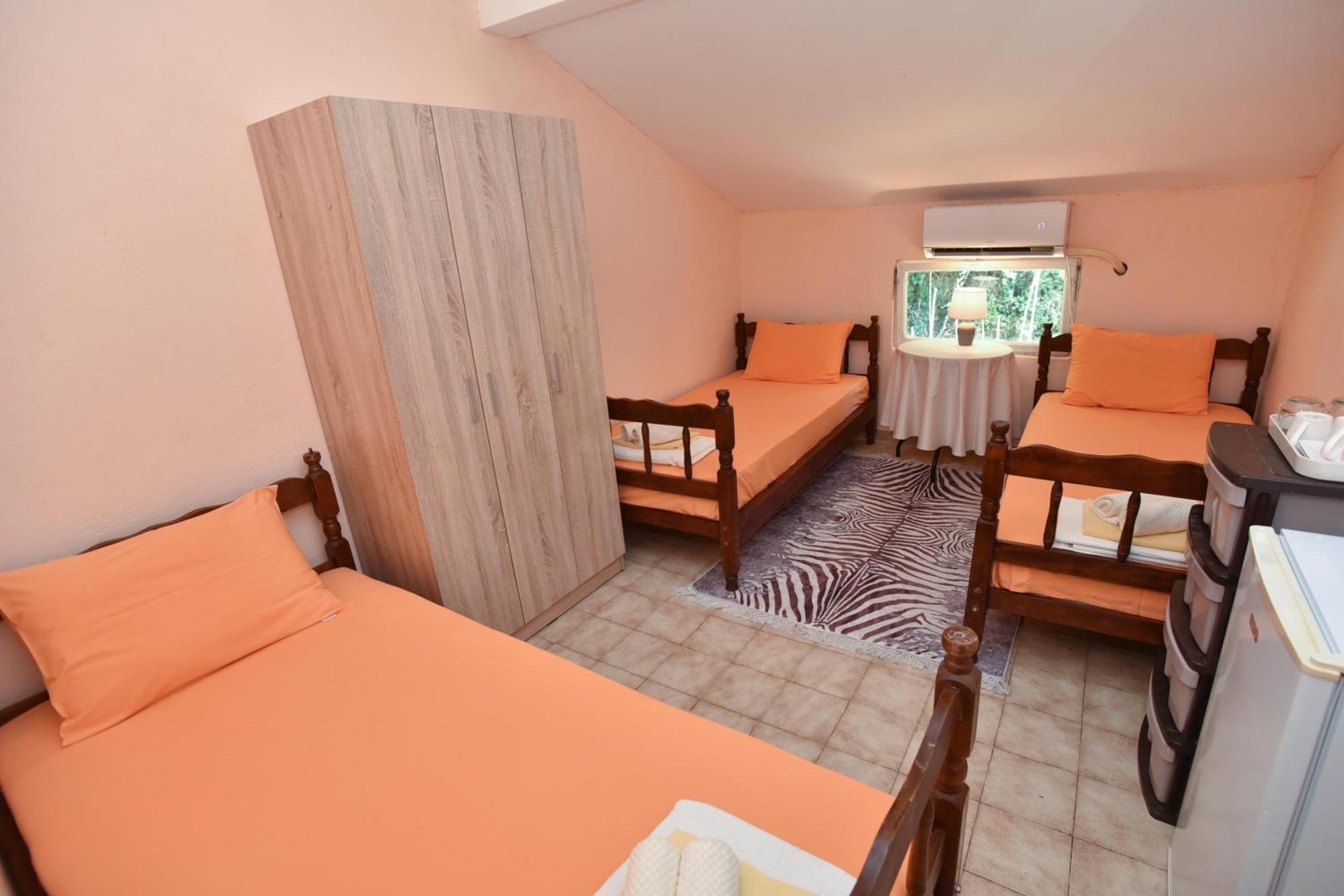 Vila Apartments Lidija Petrovac ภายนอก รูปภาพ
