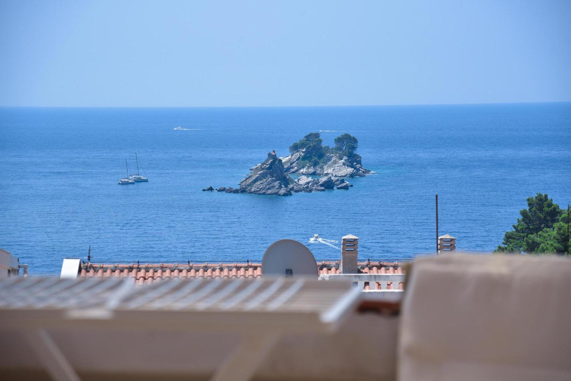 Vila Apartments Lidija Petrovac ภายนอก รูปภาพ