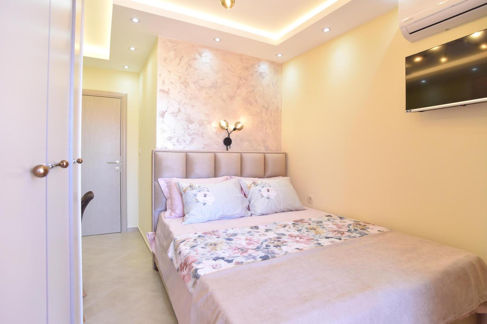 Vila Apartments Lidija Petrovac ภายนอก รูปภาพ