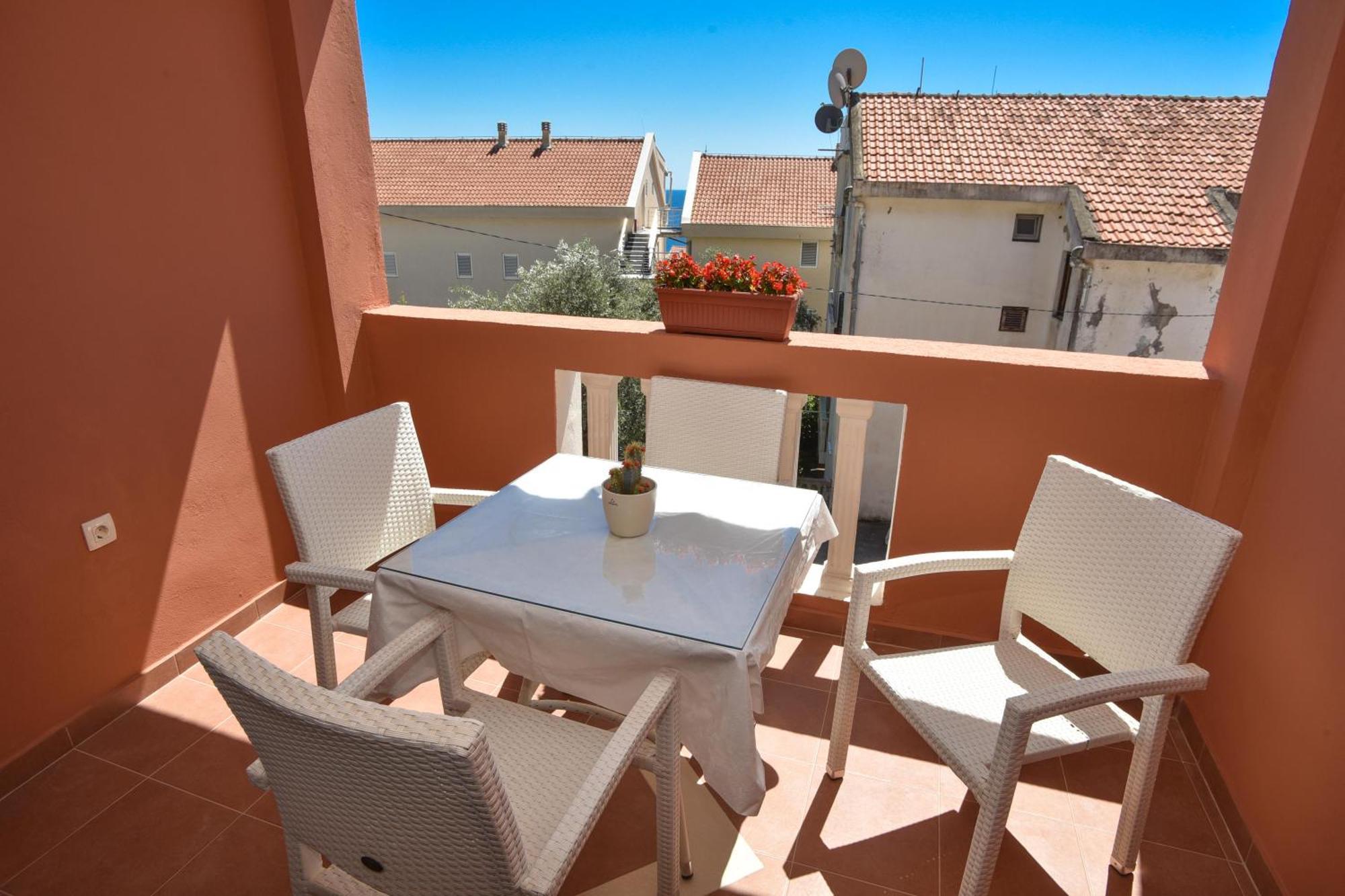 Vila Apartments Lidija Petrovac ภายนอก รูปภาพ